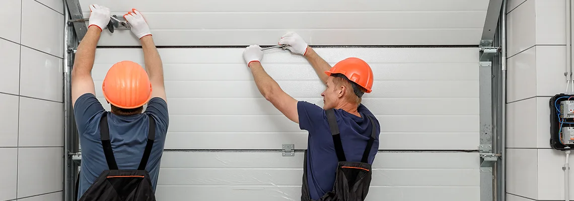 Driveway Garage Door Local Technicians in Streamwood, Illinois