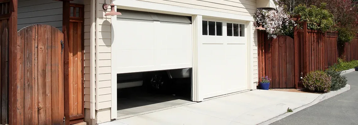 Repair Garage Door Won't Close Light Blinks in Streamwood, Illinois